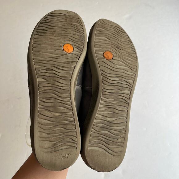 SOFTINOS Fly London Ita Slip on Shoe Loafer Gray Washed Leather - Picture 6 of 7